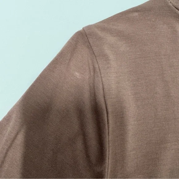 Athleta - Crew Neck Short Sleeve Tee in Taupe Brown - Picture 7 of 7